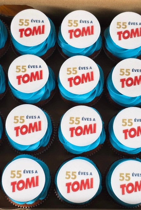 Tomi cupcake - ostya dekorral