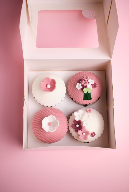4-BOX NŐNAPI CUPCAKE VÁLOGATÁS 12 660 HUF