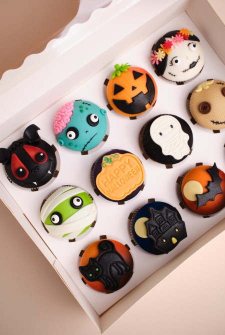 12-BOX Halloween cupcake válogatás Faces - 33.880Ft