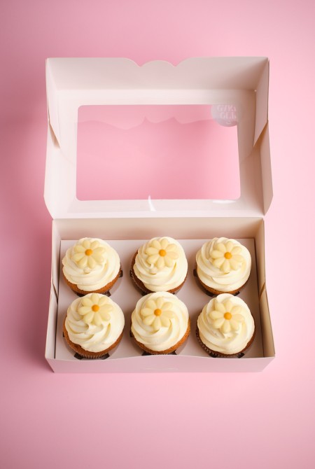 6-BOX NŐNAPI VIRÁGOS CUPCAKE VÁLOGATÁS 11 140 HUF