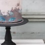 Szürke - kék színátmenetes torta - fehércsokiburkolással